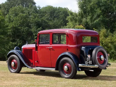 ФРИДРИХСХАФЕН - МАЙ 2019 синий MERCEDES-BENZ 170 W136 1950 кабриолет на Motorworld Classics Bodensee 11 мая 2019 года во Фридрихсхафене, Германия 10648103 Стоковое фото на Vecteezy картинки