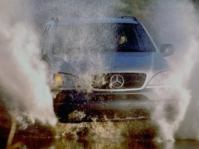 Mercedes-Benz ML 430 Popmobile (W163) 2002 обои (1024x768) картинки