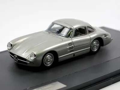 Mercedes-Benz с радостью продаст вам новые панели кузова для 300 SL Gullwing. картинки