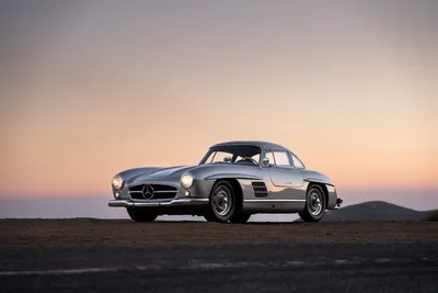 Mercedes-Benz 300 SL W 198 1955 Фотография, картинки, изображения и сток-фотография без роялти. Изображение 29098587. картинки