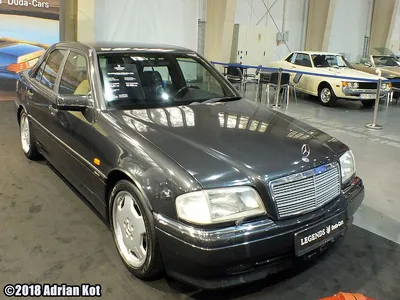 Mercedes benz class w202 высокого разрешения стоковые фотографии и изображения - Alamy картинки