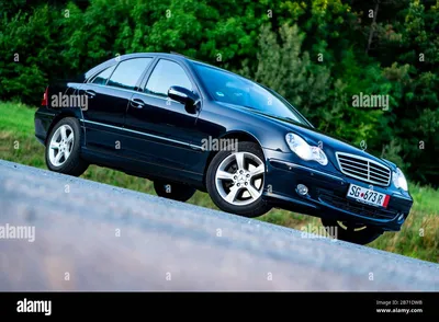 2000 Mercedes-Benz C-Class SportCoupe - Обои и картинки на рабочий стол | Автомобильный пиксель картинки