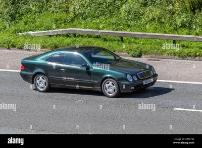 Mercedes clk 320 высокого разрешения стоковые фотографии и изображения - Alamy картинки