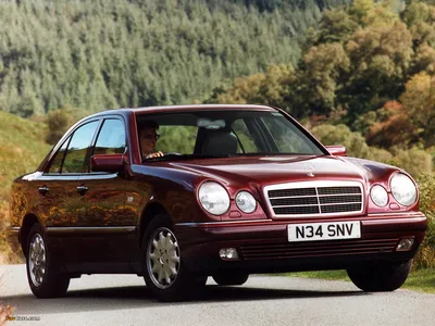 1997 Mercedes Benz W210 E50 AMG (347 л.с., 6,0 с от 0 до 100, максимальная скорость ограничена 250 км/ч) картинки