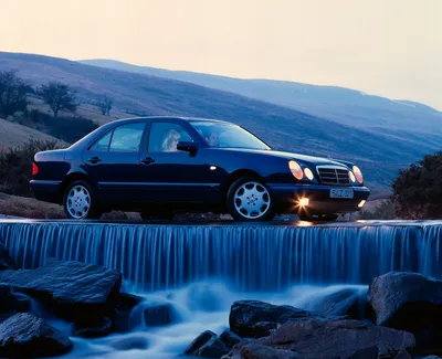 Автомобили проекта: Mercedes-Benz E320 1996 г. - Вождение картинки