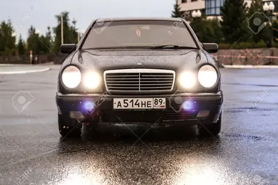 Редакционное изображение Mercedes-Benz W210 E240. Изображение в возрасте - 74471450 картинки