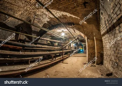 Elevator Abandoned Mine Stock Photo 1331202905 | Shutterstock картинки