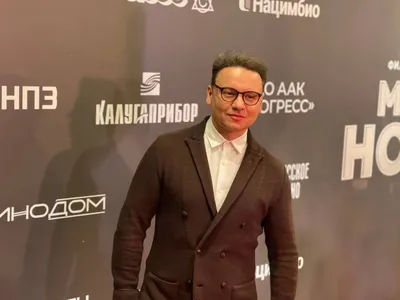 В киноцентре \"Октябрь\" состоялась премьера фильма \"Мистер Нокаут\" – POPCAKE картинки