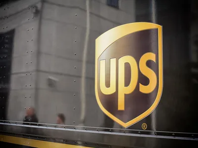 Скачать обои UPS blue logo, 4k, blue brickwall, UPS logo, brands, UPS neon logo, UPS для монитора с разрешением 3840x2400. Высококачественные обои HD картинки картинки