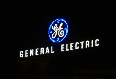 Файл:Знак General Electric, Форт-Уэйн, Индиана.JPG — Викисклад картинки