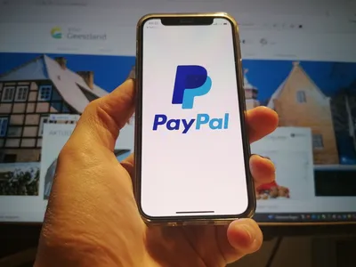 Paypal screen стоковые фотографии и изображения высокого разрешения - Страница 3 - Alamy картинки