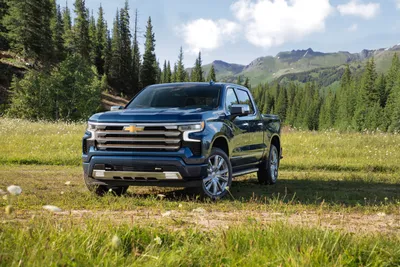 2022 Chevy Silverado 1500 добавляет большой экран и Super Cruise картинки