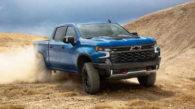 Первый взгляд на Chevrolet Silverado ZR2 2022 года: прочный и готовый картинки