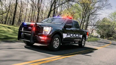 2021 Ford F-150 пикап на дороге Обои для рабочего стола 1920x1080 картинки