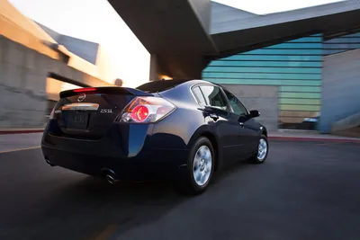 Nissan Altima Sedan (2010) - фото 9 из 50 картинки