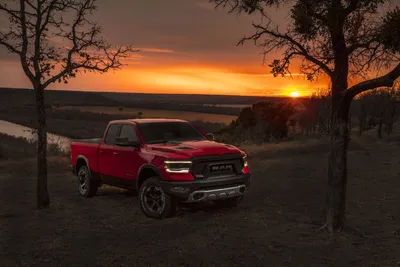 2019 ram 1500, черный, зарядное устройство, Dodge, пикап, красный, грузовик, HD обои для рабочего стола картинки