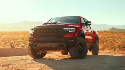 Скачать обои Ram 1500 TRX Ignition Edition, 4k, tuning, 2021 cars, SUVs, yellow pickup, 2021 Ram 1500, american cars для монитора с разрешением 2880x1800. Высококачественные обои HD картинки картинки