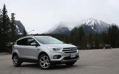 Ford Escape 2017: попытка остаться на вершине картинки