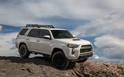 Toyota 4Runner 2023 фото - 1/1 - Автомобильный гид картинки