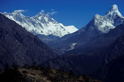 Datei:Nepal Mount Everest And Ama dablam.jpg – Википедия картинки