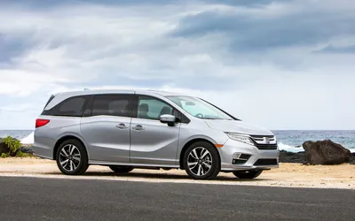 Скачать обои Honda Odyssey, 2018, Popular minivan, Japanese cars, серая, новая Odyssey, Honda для монитора с разрешением 1920x1200. Высококачественные обои HD картинки картинки