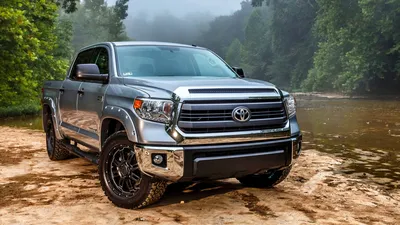 Обои Toyota Tundra Offroad Tuning для 1366x768 картинки