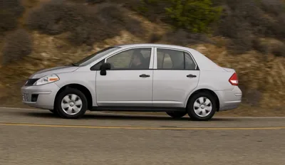 Nissan Versa (2010) - фото и информация картинки