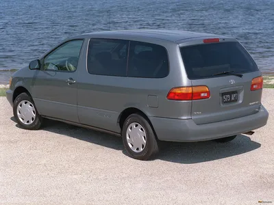 Toyota Sienna 1997–2001 обои картинки