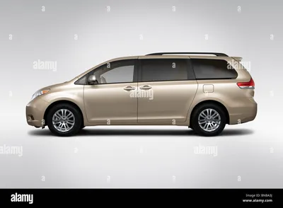 Toyota Sienna Hi-Res стоковые фотографии и изображения - Alamy картинки