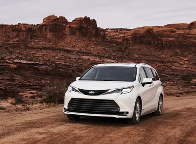 2021 Toyota Sienna Limited Hybrid Front Обои (1) - NewCarCars картинки