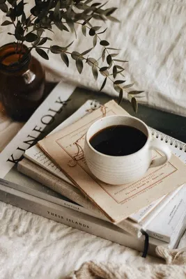 Wallpaper coffee books plants ☕📚🌿 Обои кофе книги листья ☕📚🌿 | Coffee  and books, Tea and books, Aesthetic coffee картинки