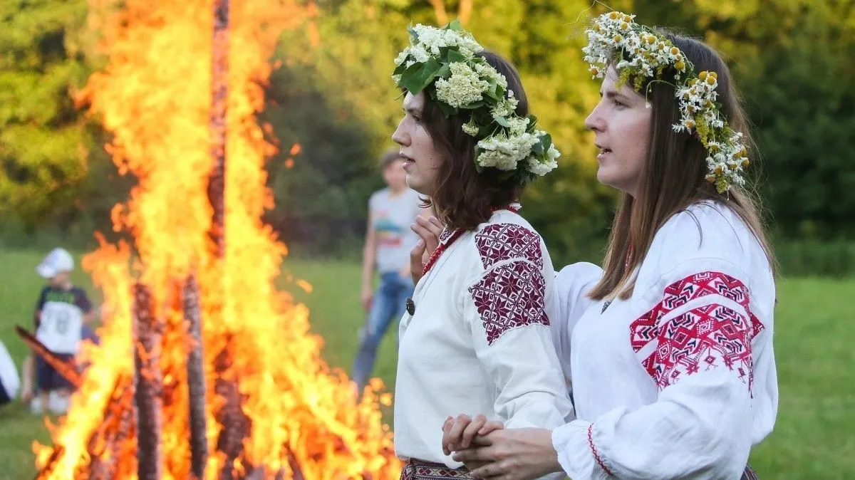 Брови купало. Ивана Купала 2022. С праздником Ивана Купала. Праздник Купалье в Белоруссии.