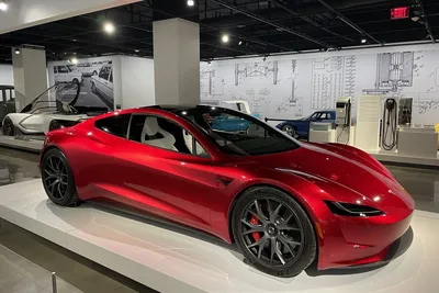 Забудьте о «самой быстрой» Model S Plaid. «Летающий» Tesla Roadster с  реактивными двигателями SpaceX сможет разгоняться до 100 км/ч всего за 1,1  секунды - ITC.ua картинки