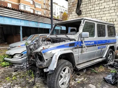 В Москве нашли брошенный полицейский Гелендваген картинки