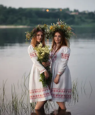 Сестры в вечер Ивана Купала. Фотограф Сальников Евгений картинки