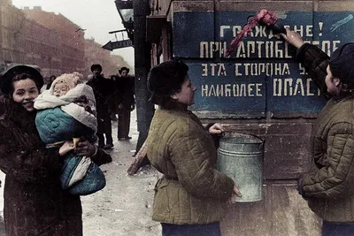 Петербургская художница показала блокадные фотографии в цвете - Российская  газета картинки