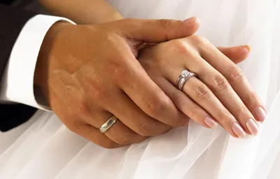 Обои кольца, руки, влюбленные, wedding, rings картинки на рабочий стол,  раздел макро - скачать картинки