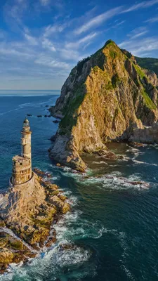 Обои маяк, горы, Россия, Сахалин, скалы, океан, вода, горы, Cape Aniva,  lighthouse, Sakhalin Island, Russia, water, ocean, rocks, mountains, 4K,  Туризм #23351 картинки