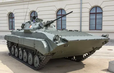 Обои боевая, БМП-2, гусеничная, российская, BMP-2, машина пехоты картинки  на рабочий стол, раздел оружие - скачать картинки