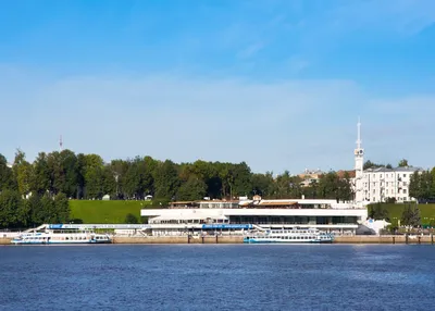 Утренняя прогулка по Волге на теплоходе в Ярославле: 🗓 расписание, ₽ цены,  купить 🎟 билеты онлайн картинки