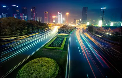 Обои деревья, city, город, lights, огни, размытие, trees, street, blur,  buildings, уличные, зданий картинки на рабочий стол, раздел город - скачать картинки