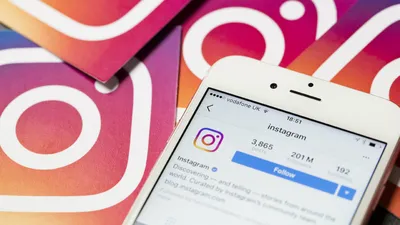 Обои людей использующих instagram, социальные сети, текст, технологии,  электронное устройство HD, HDV, 720p, 16:9 бесплатно, заставка 1280x720 -  скачать картинки и фото картинки