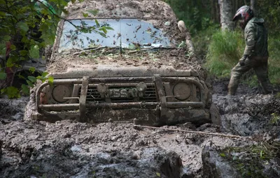 Обои грязь, nissan, джип, внедорожник, off road, хобби картинки на рабочий  стол, раздел спорт - скачать картинки