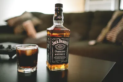 Обои на монитор | Вкусно | jack daniels, Виски, бутылка, стакан картинки