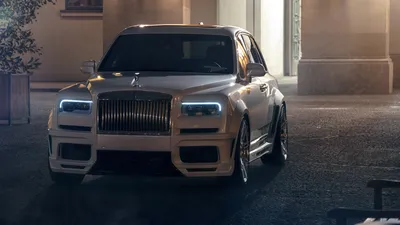 Белый автомобиль Rolls-Royce Cullinan 2020 года в городе - обои для  рабочего стола, картинки, фото картинки