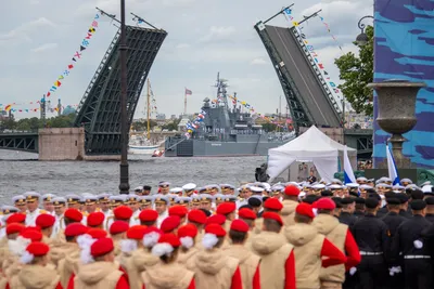 Подготовка ко Дню ВМФ: на каких улицах будет перекрыто движение в дни  репетиций картинки