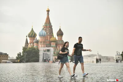 Ливень и гроза на Красной площади, фото из центра Москвы 28 июля 2022 - 28  июля 2022 - msk1.ru картинки