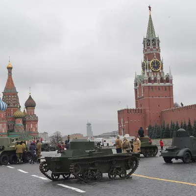 В Госдуме призвали Киев оставить несбыточные мечты о танках на Красной  площади: Политика: Россия: Lenta.ru картинки