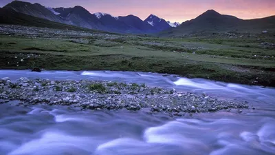 Обои алтай, река, горы, камни, монголия картинки на рабочий стол, фото  скачать бесплатно картинки