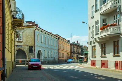 Почувствуйте разницу”: Сравнение дорог и благоустройства в городах Украины  и Польши | Стайлер картинки